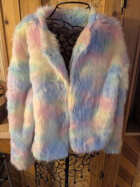LIZETTE COLLECTION VARIEGATED PASTEL FUZZY COAT SIZE L